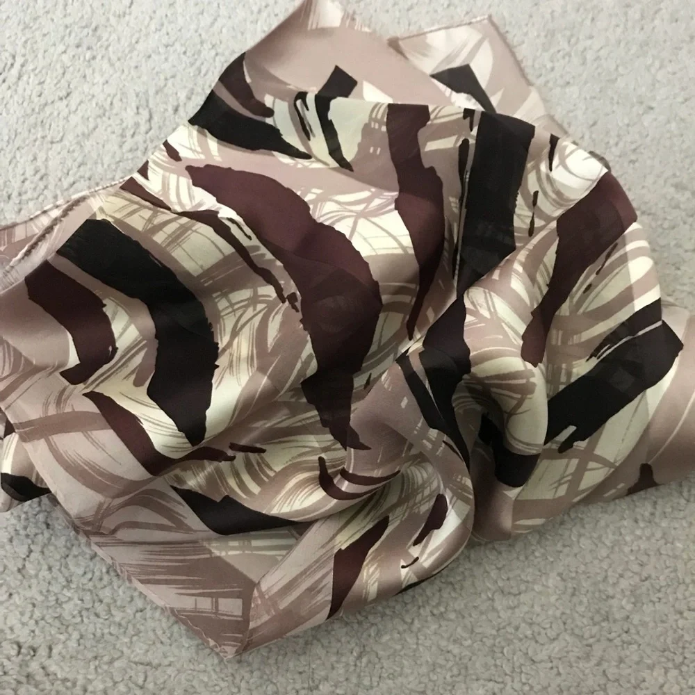 Jacqueline Ferrar 100% Silk Scarf